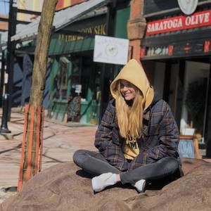 Meet your Posher, Alex